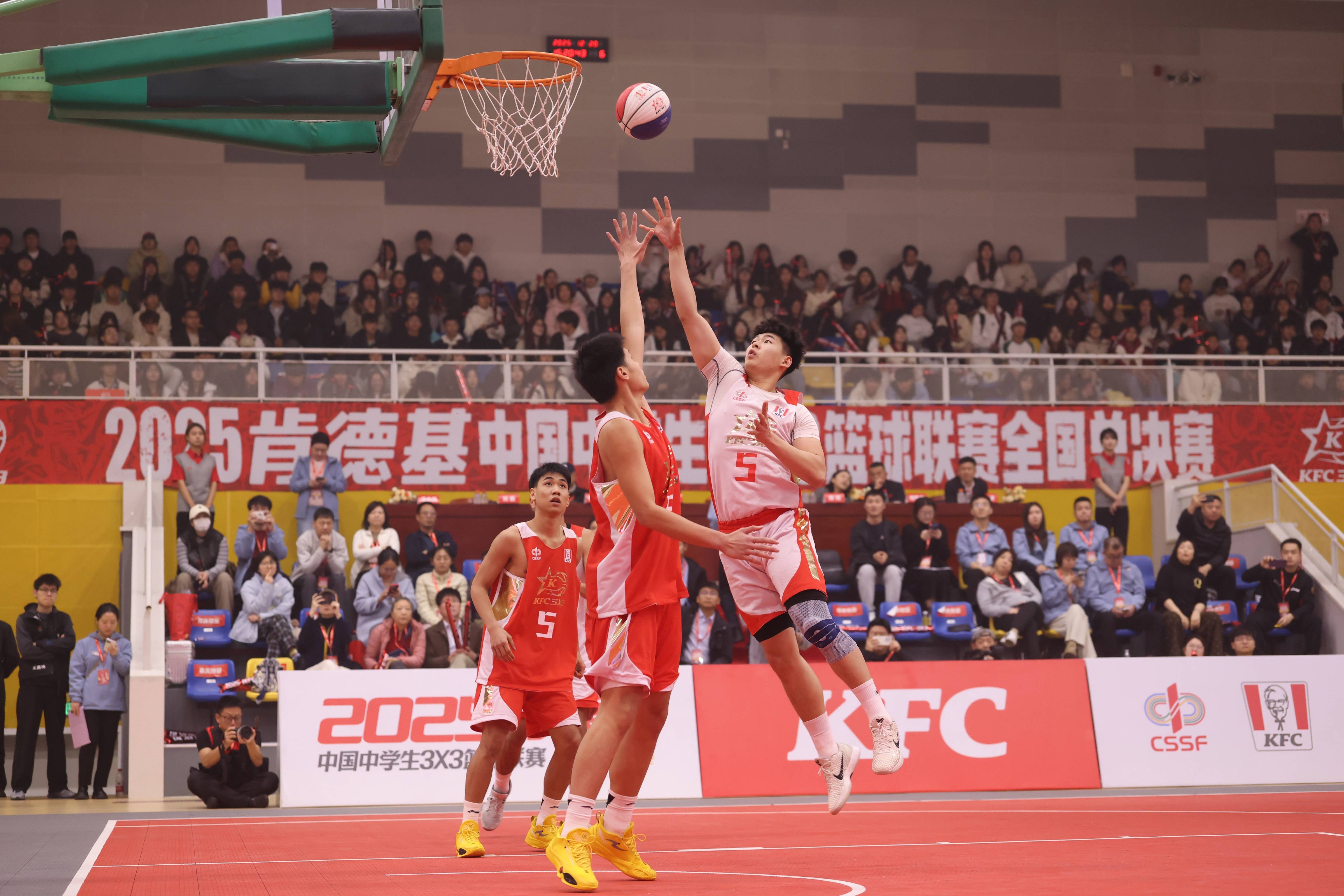 开云体育官网-多特蒙德迎CBA季后赛关键赛，赛前外线爆发，信心回归，医务组通报恢复的简单介绍