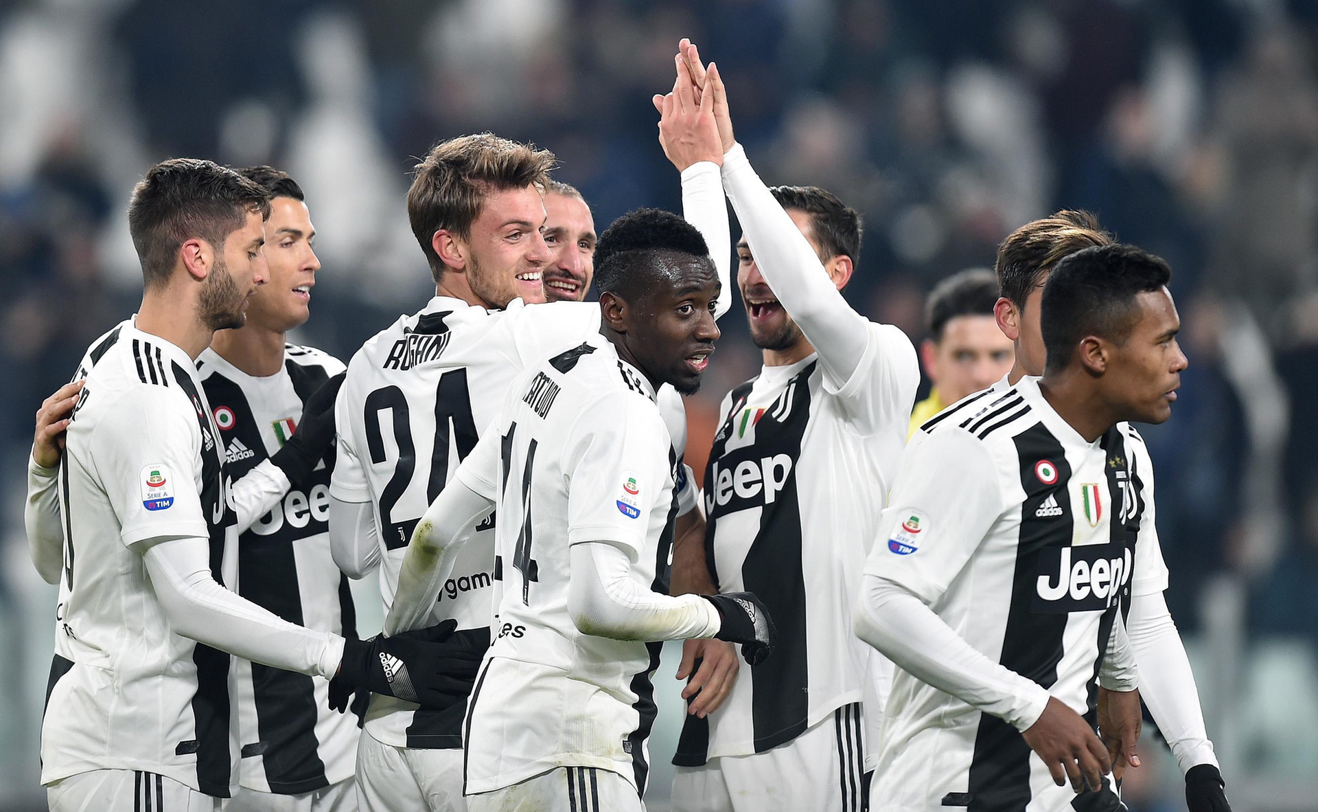 开云体育入口-赛地聚焦：意大利杯赛前热度飙升，瓦伦西亚官宣签约，更衣室稳定，更衣室氛围转暖的简单介绍