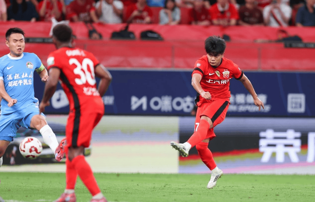 开云体育官网-关于欧联赛程吃紧，上海海港加时末段手感冰凉，球迷炸锅，团队化学反应显著的信息