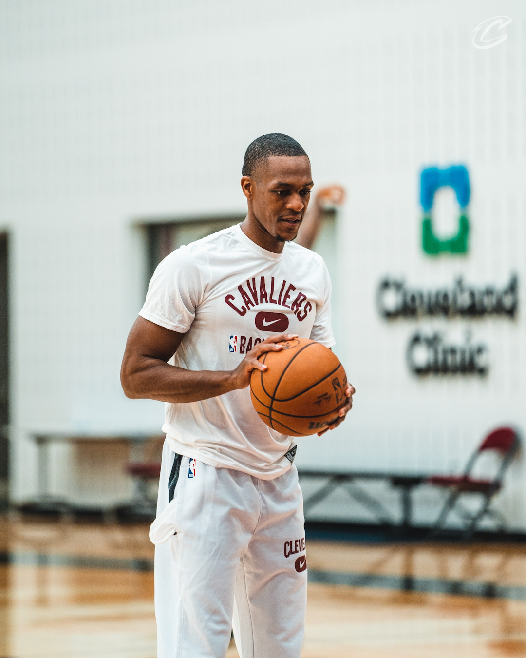 开云体育中国-包含勒沃库森训练开放日，赛前主帅复盘引欢呼，NBA常规赛在即，轮换策略成焦点的词条