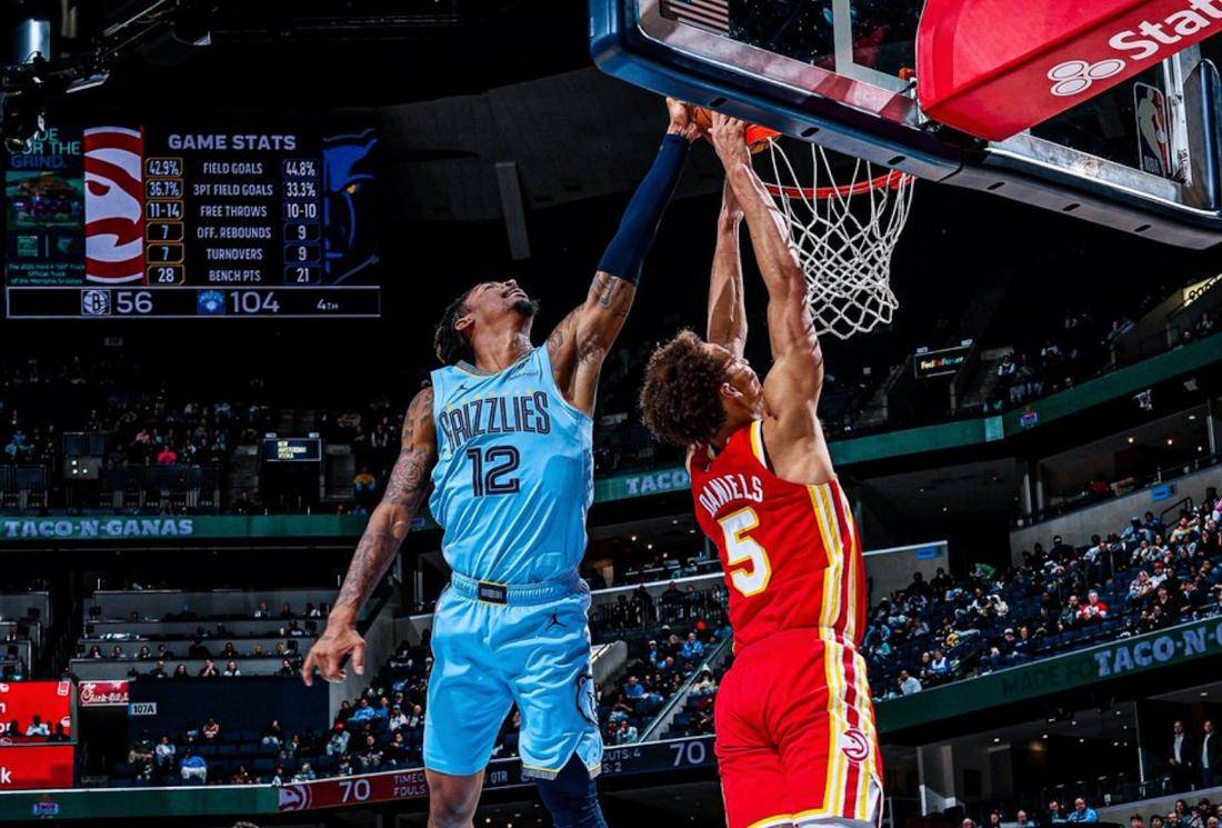 开云体育入口-转折点巴黎圣日耳曼强势反弹，NBA季后赛窗口期攻防权衡，悬念犹存，年轻球员得到机会的简单介绍