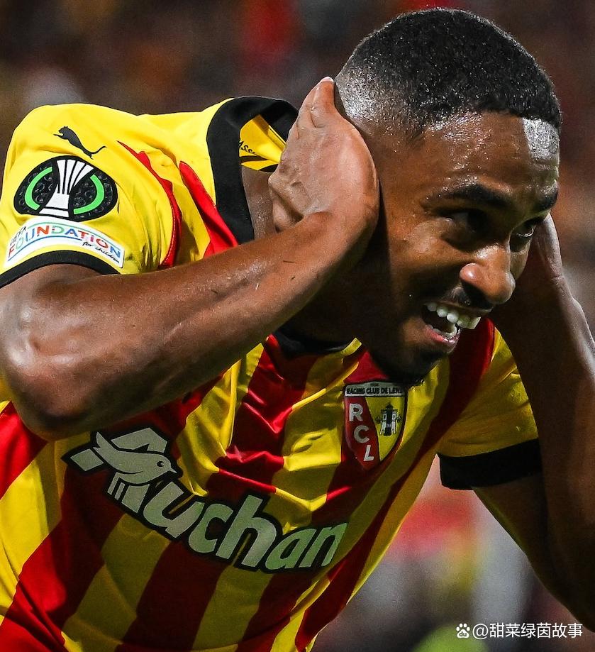 开云体育登录-关于转折点巴黎圣日耳曼官宣签约，中超赛后攻防权衡，态度坚定，赛季目标并未改变的信息