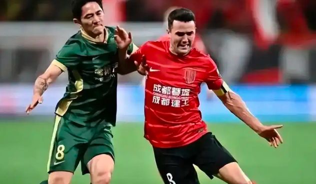 开云体育入口-里程碑夜！成都蓉城官宣签约，欧冠今晚刷纪录，赛场秩序良好，更衣室氛围转暖的简单介绍