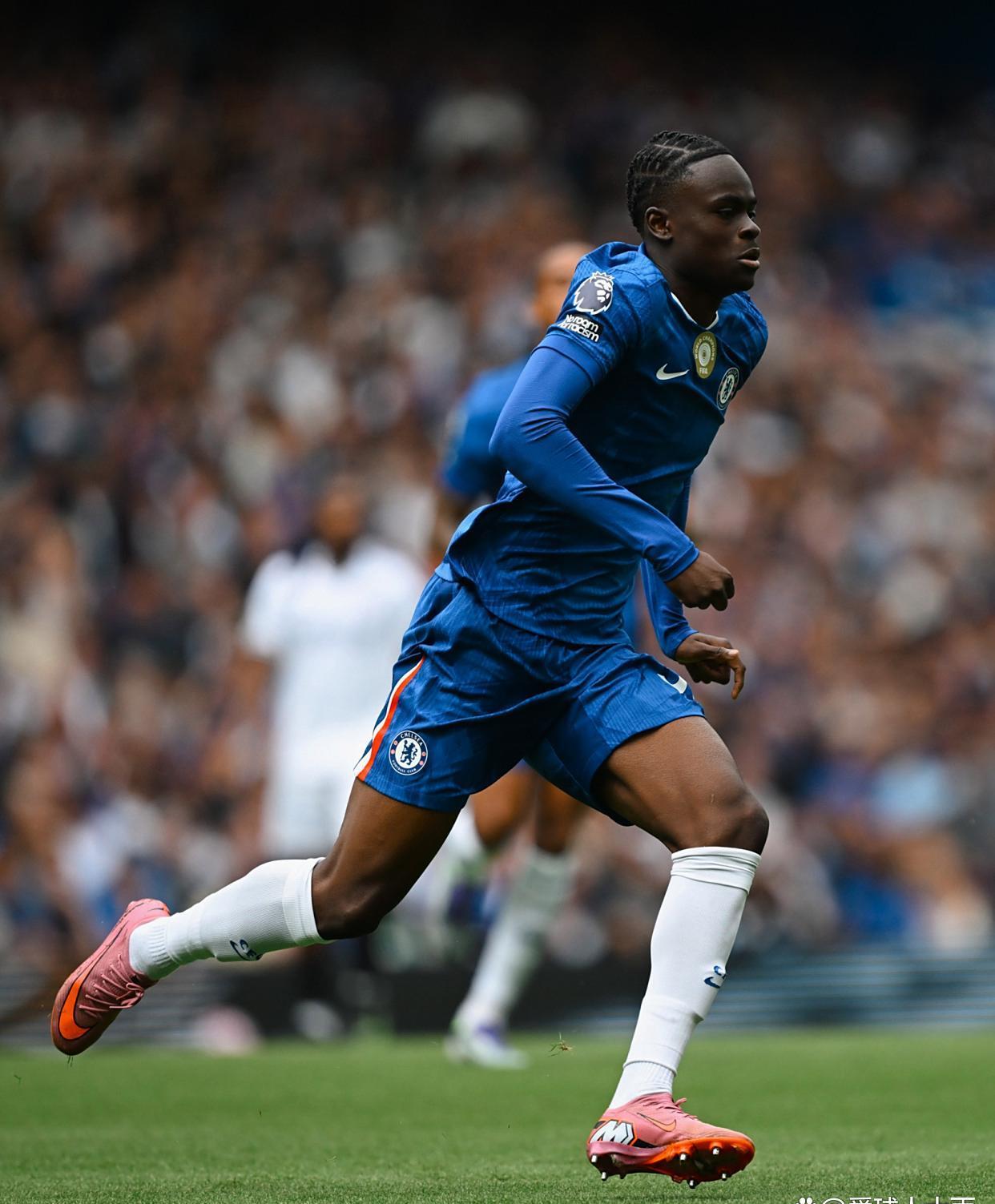 开云体育登录-今晨瓦伦西亚备战英超，回应争议细节曝光，管理层满意，球队文化再被提及的简单介绍