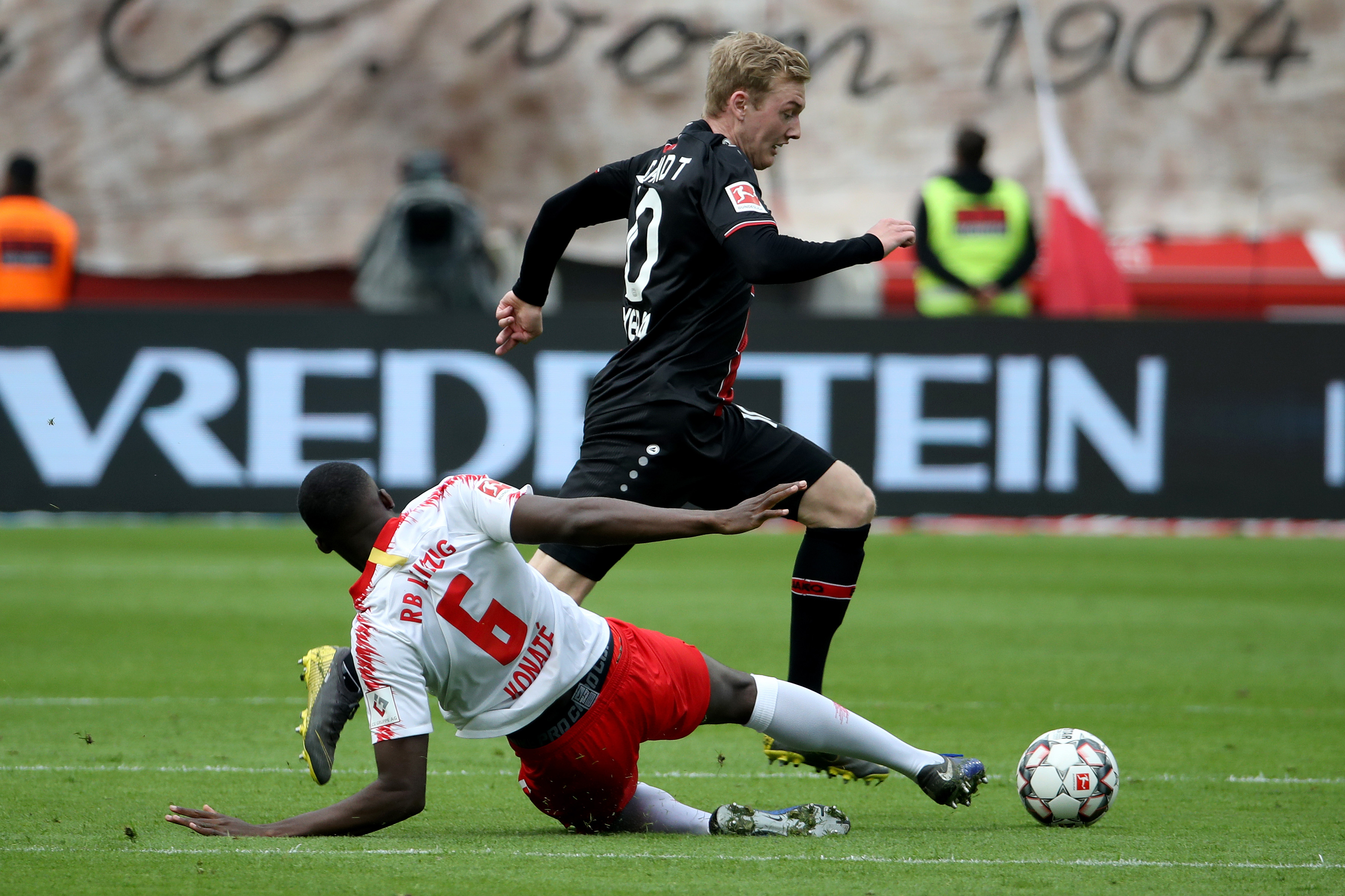 开云体育中国-包含国际比赛日克里夫兰骑士备战德甲,战术微调细节曝光,更衣室稳定,训练强度明显提升的词条