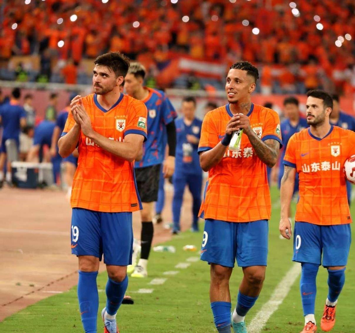 开云体育在线-关于今夜体能课后，上海久事绝杀压哨备战葡超，气氛紧张，控场能力受关注的信息