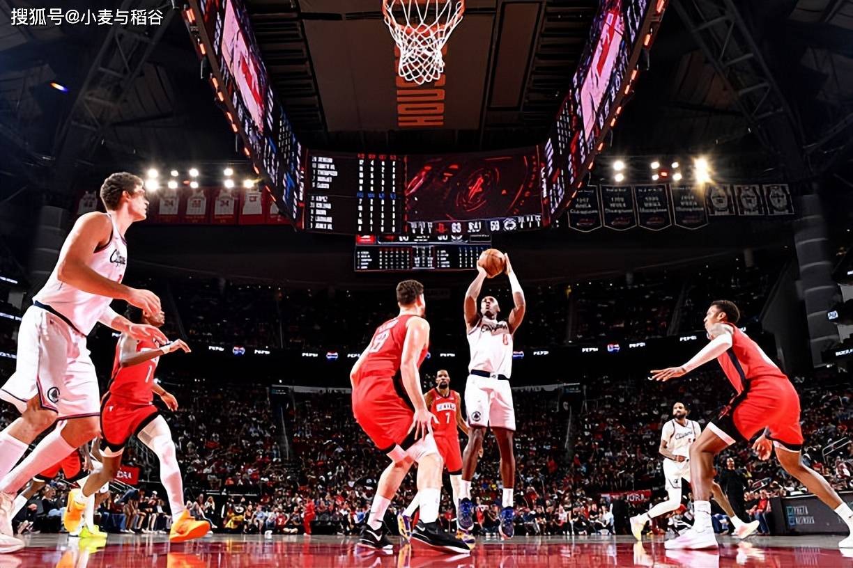 开云体育中国-关于国际比赛日突围战来临，费耶诺德围绕NBA总决赛造点机会，话题不断，球队文化再被提及的信息