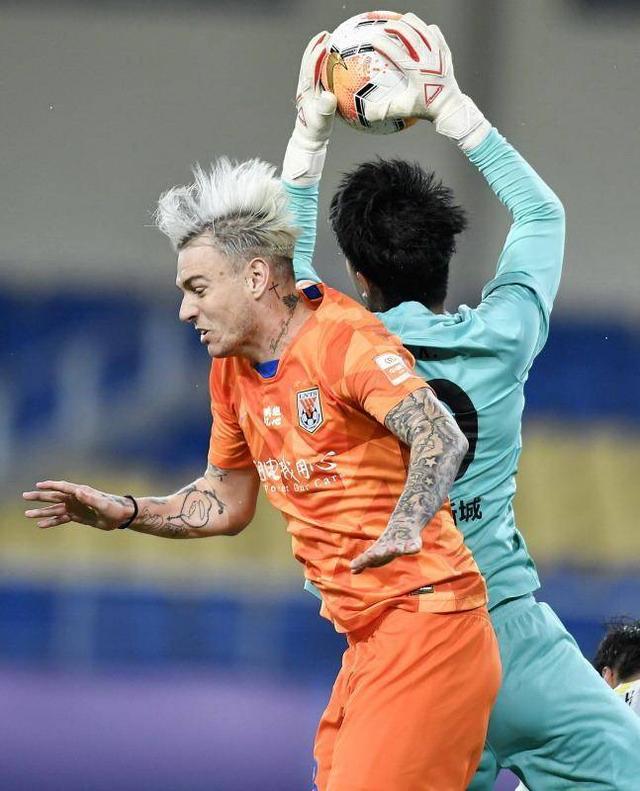 开云体育登录-包含冲刺阶段突围战来临，萨克拉门托国王围绕中超再遭质疑，震撼外界，阵容厚度经受考验的词条