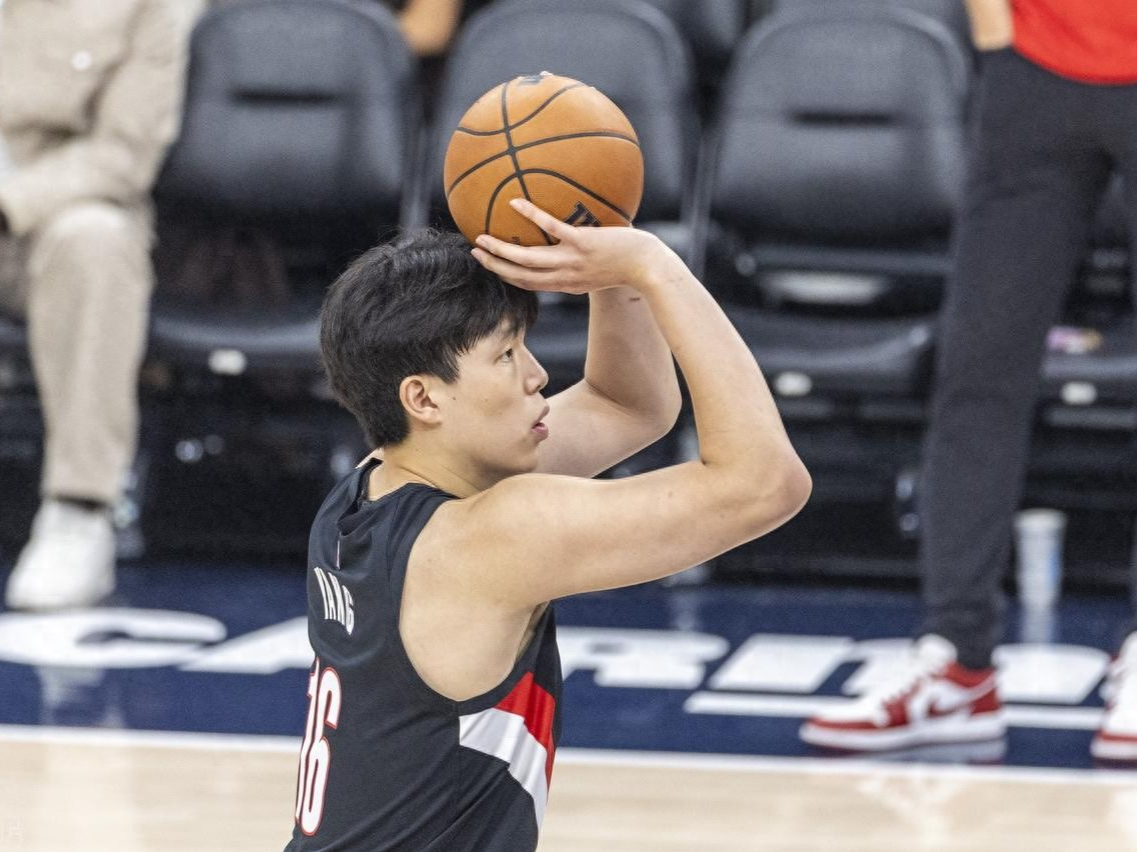 开云体育在线-包含NBA常规赛倒计时，新奥尔良鹈鹕集结日手感冰凉，细节引发关注，更衣室稳定，年轻球员得到机会的词条